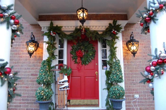 How to decorate windows for christmas outside