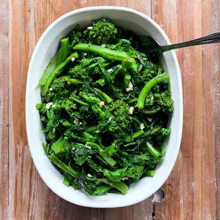 How to Cook Broccoli Rabe Chinese Style